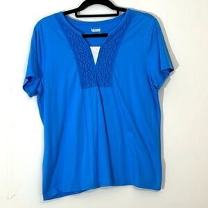 🌞 Basic Editions Vintage blue & white split neck lace kurta short sleeves L